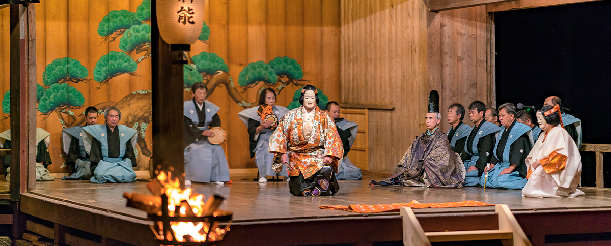 Visit this beautiful island’s Noh theatre!