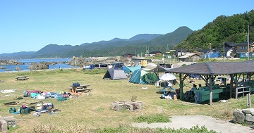 入崎露营地