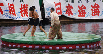 Akadomari Port Festival