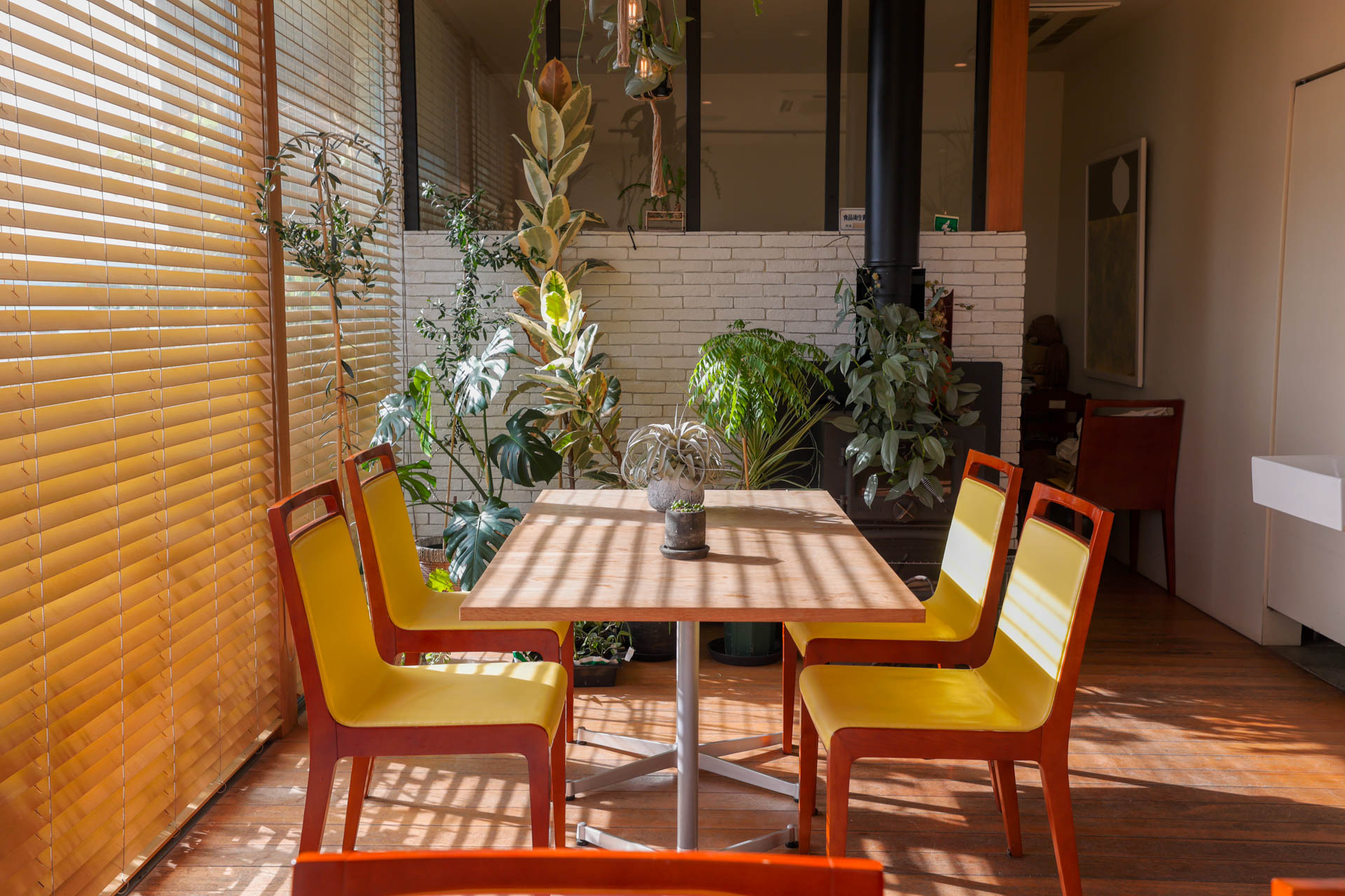 1階レストランは日中はカフェとして利用できます