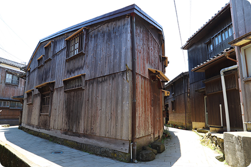 ’宿根木集落（小木海岸コース）