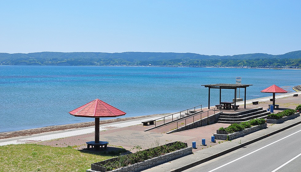 あめやの桟橋（佐和田海水浴場）