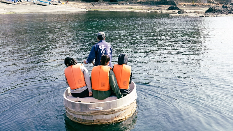 たらい舟（力屋観光汽船）